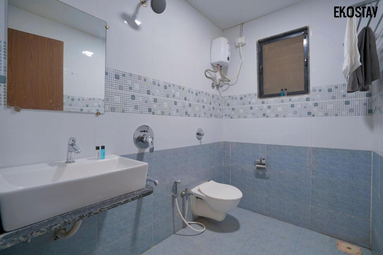 Ekostay Gold Palm Estate I Cricket Turf I Rain Dance I 2 Acre Property Karjat Ngoại thất bức ảnh