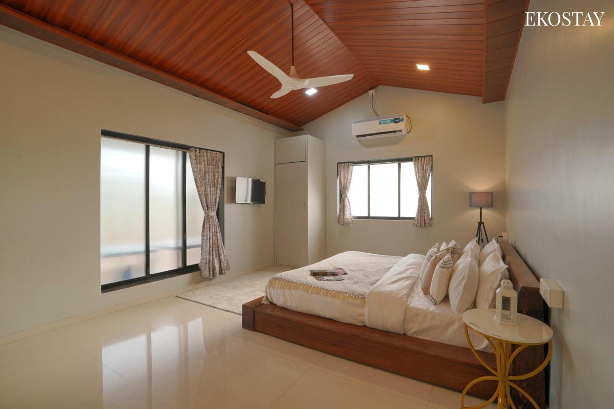 Ekostay Gold Palm Estate I Cricket Turf I Rain Dance I 2 Acre Property Karjat Ngoại thất bức ảnh