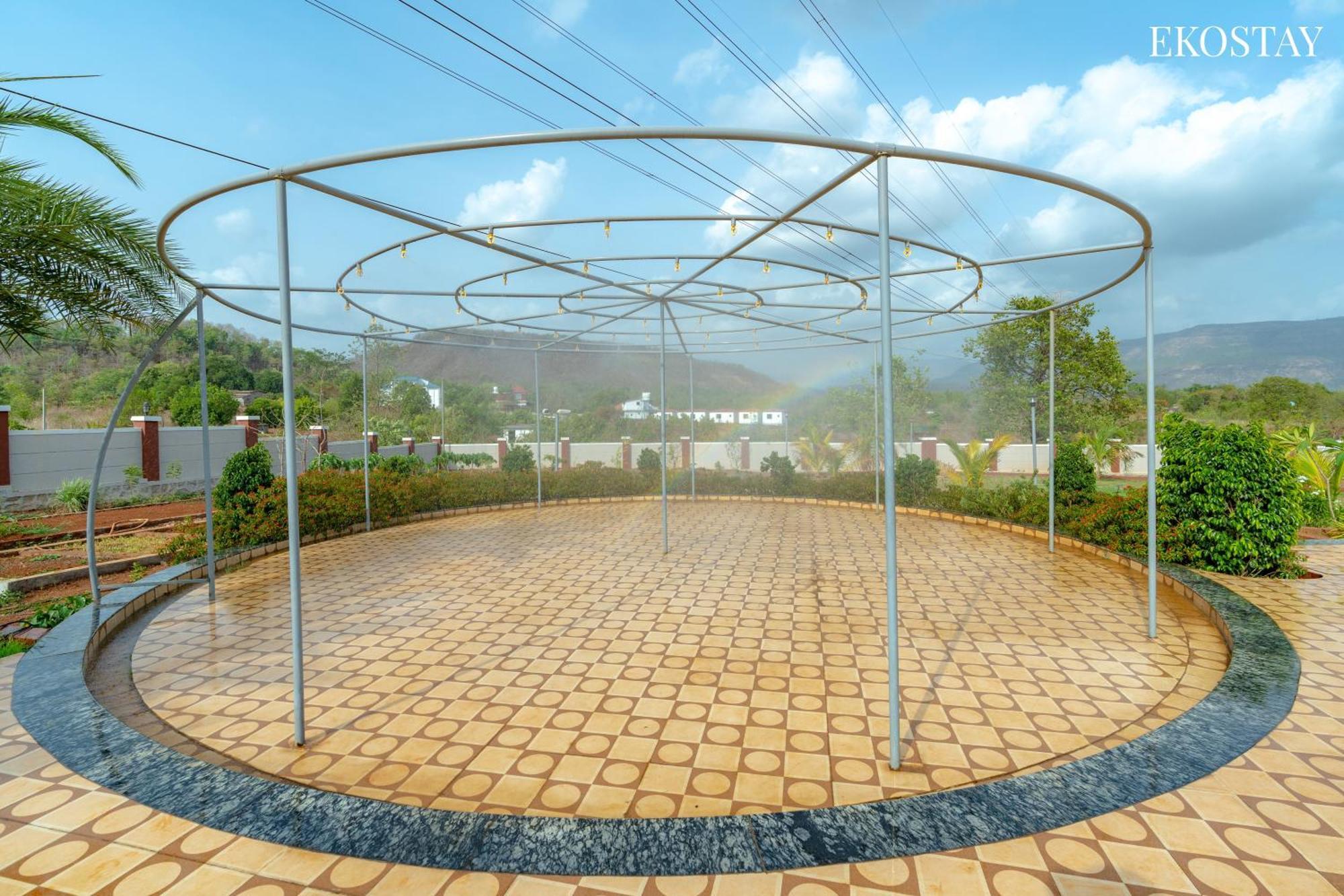 Ekostay Gold Palm Estate I Cricket Turf I Rain Dance I 2 Acre Property Karjat Ngoại thất bức ảnh