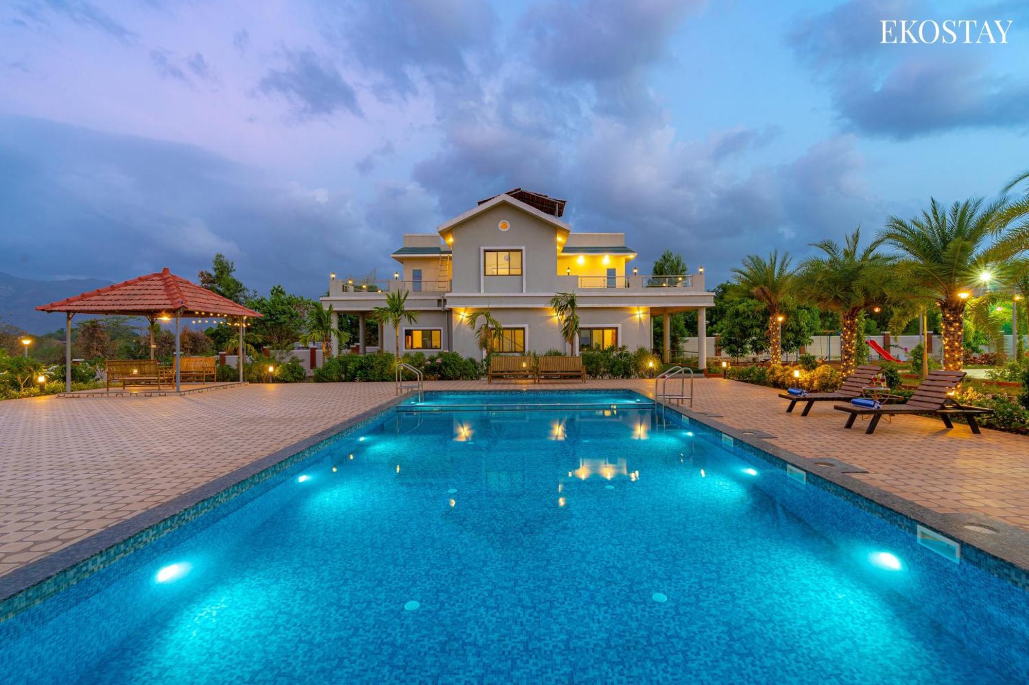 Ekostay Gold Palm Estate I Cricket Turf I Rain Dance I 2 Acre Property Karjat Ngoại thất bức ảnh